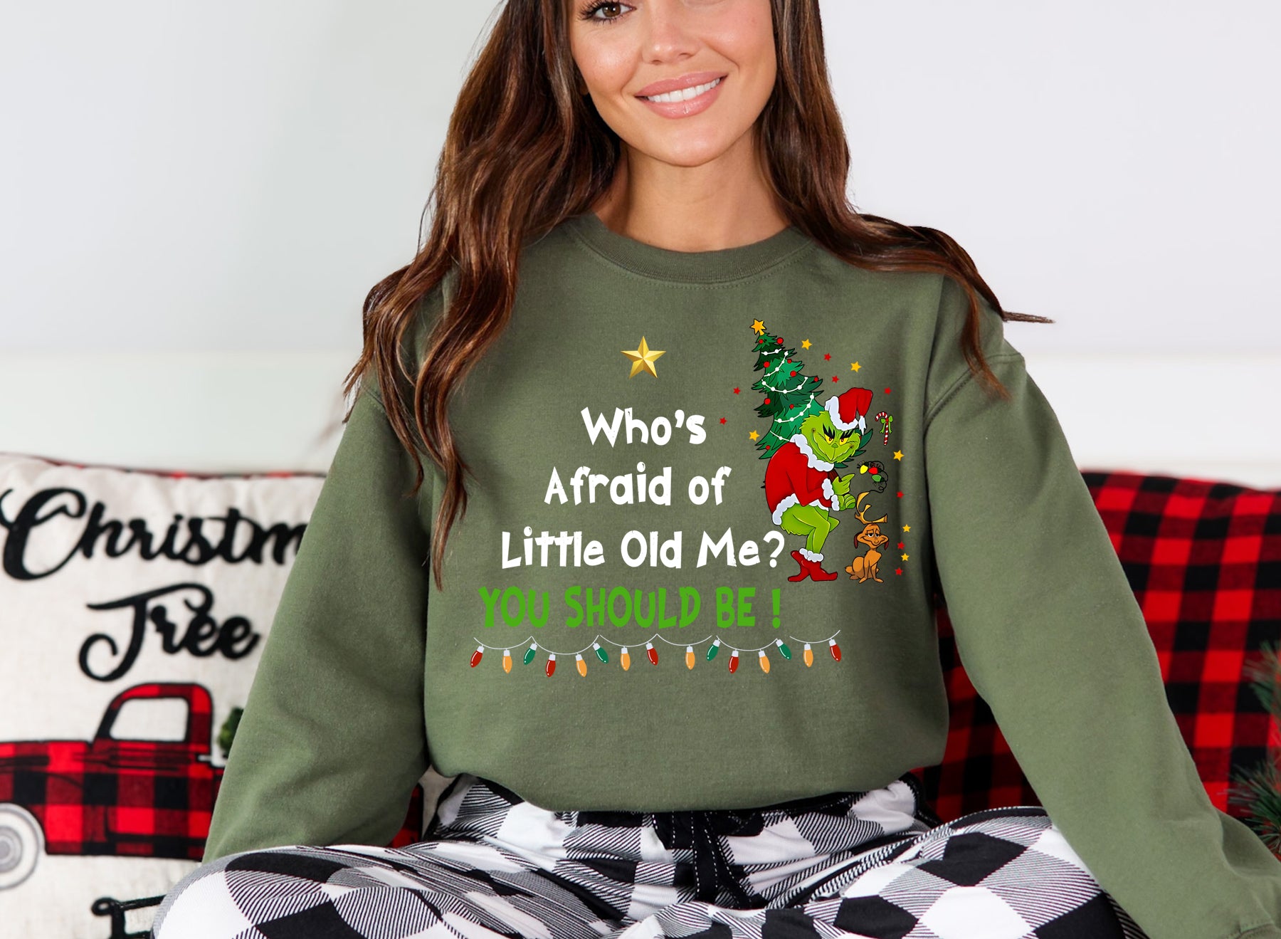 Who's Afraid of little olf Me Grinch Christmas Shirt, Swfities christmas Gift, Swifie shirt, Taylor christmas shirt, Grinchmas Christmas sweatshirt, Grinch Christmas movie sweater, holiday crewneck Christmas friends shirt, Xmas gifts For women