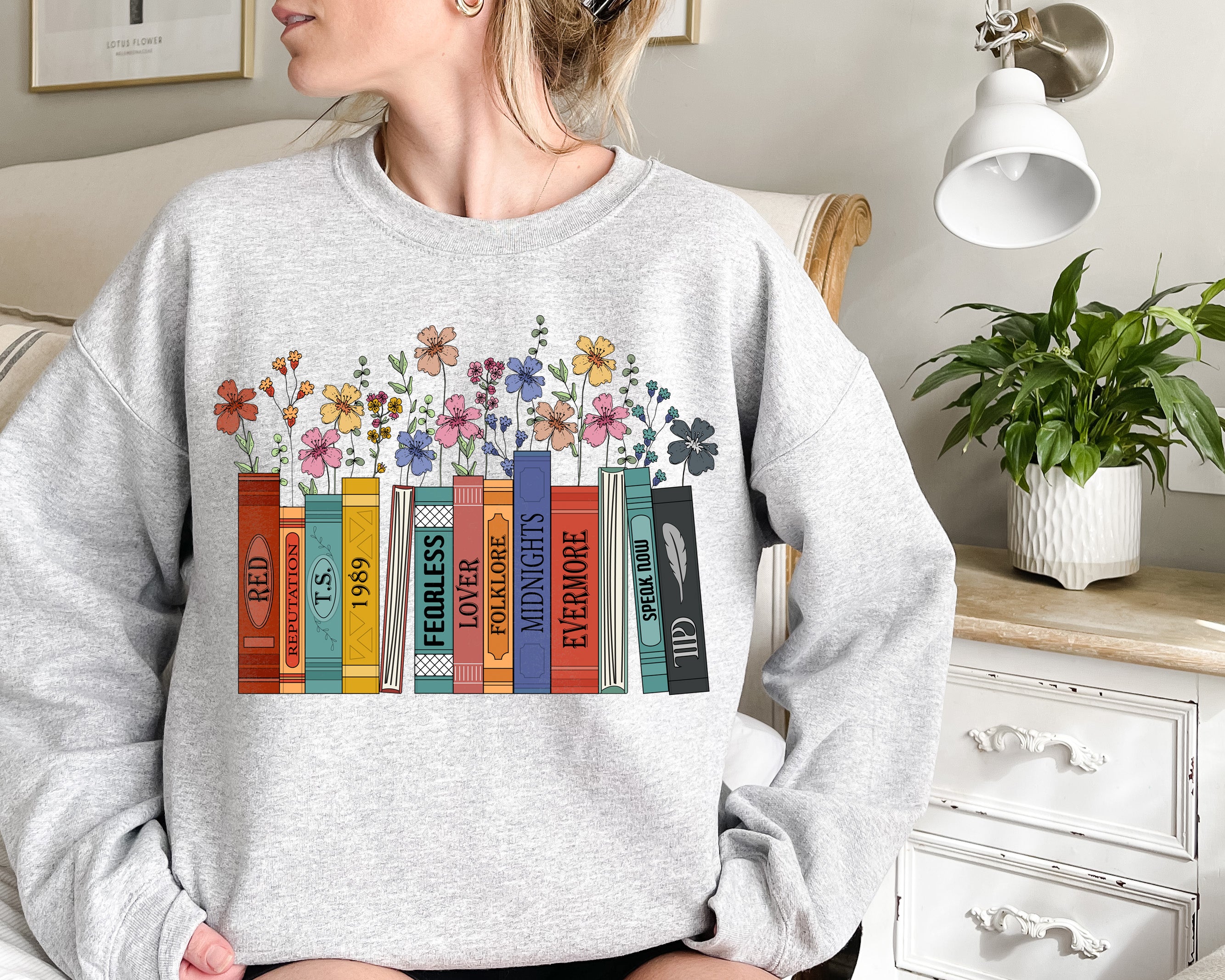 Taylor Albums As Books Sweatshirt with the Last Album, Trendy TTPD Sweatshirt Aesthetic For Book Lovers Bookish 1989 Music, Folk Music Hoodie, Rock Music Sweatshirt country music